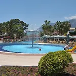 度假村 Club Boran Mare