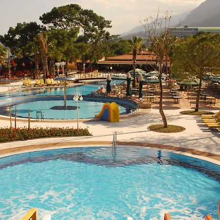 Club Boran Mare 5* קמר