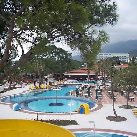 Курортный комплекс Club Boran Mare 5*