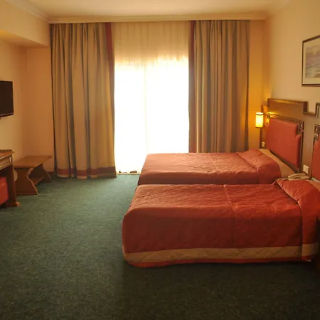 Club Boran Mare 5* קמר