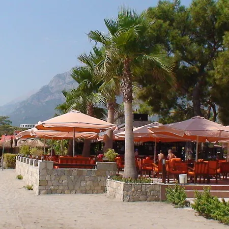 Club Boran Mare 5* קמר